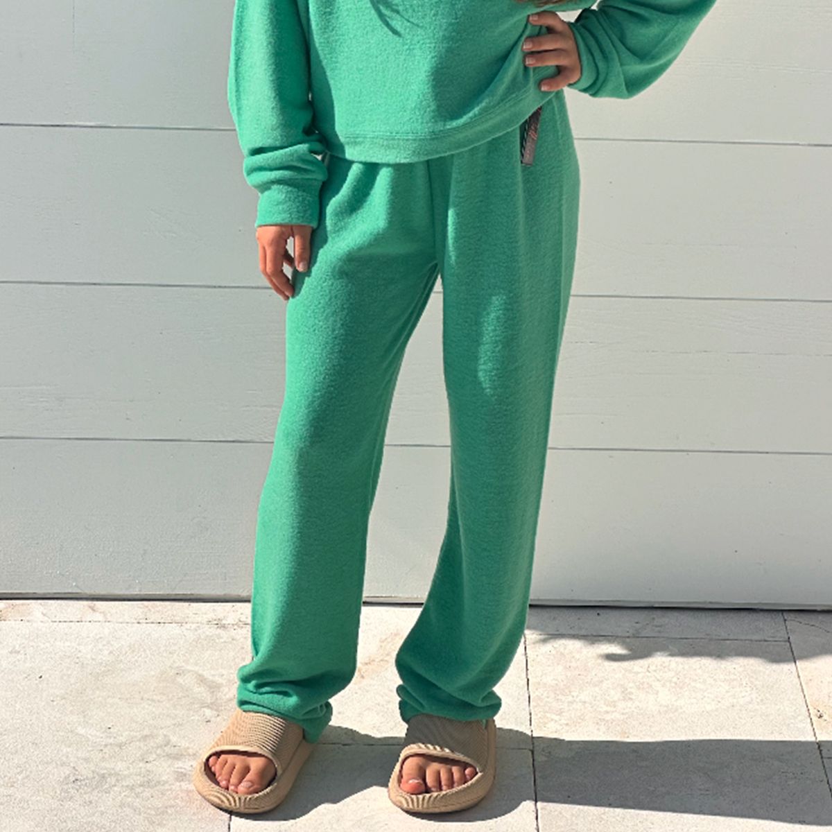 Suzette - Soft Brush Cloud Straight Pant - Green