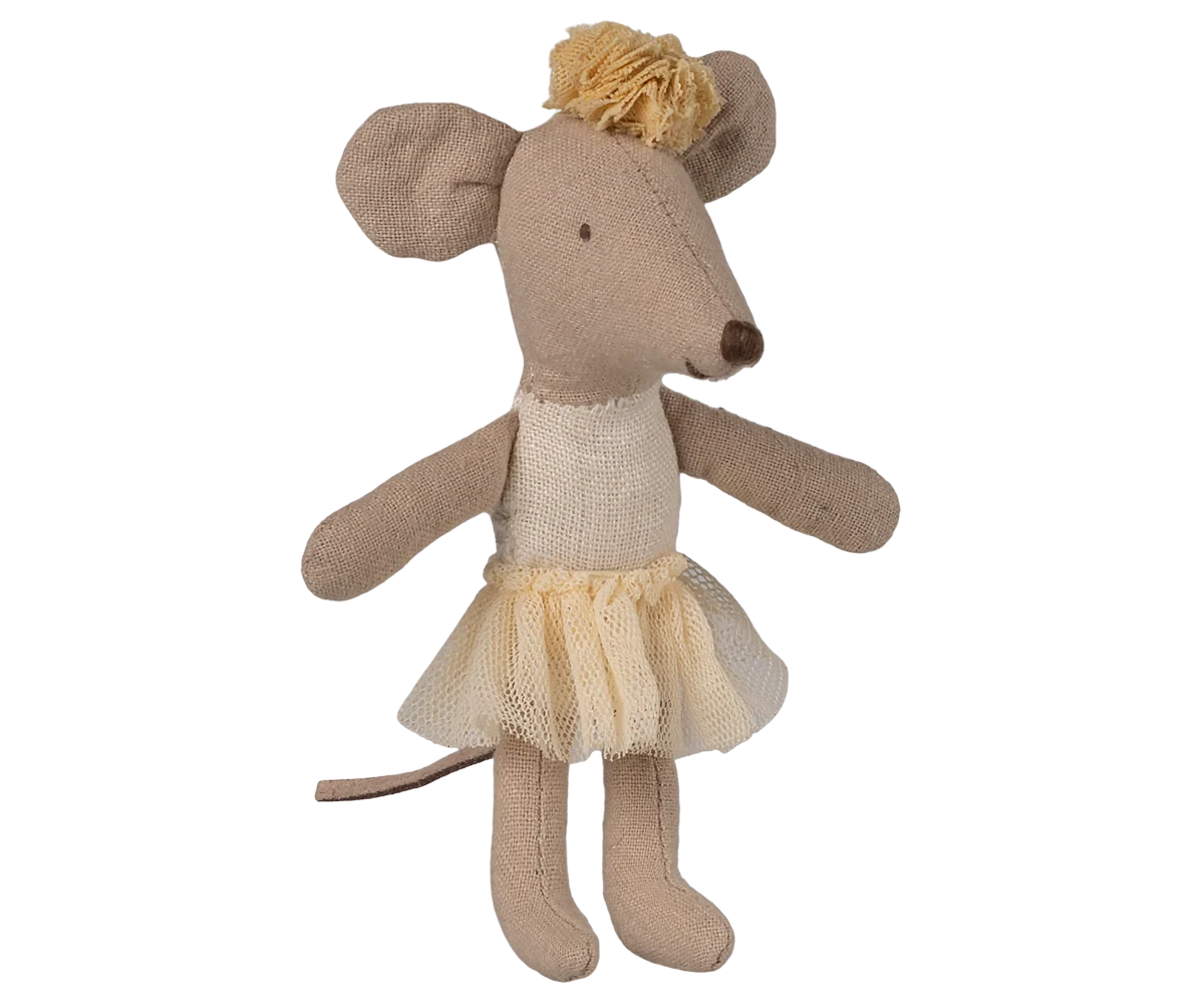 Maileg Ballerina Mouse, Little Sister in off-white, dressed as a ballerina with a tutu and ballet shoes, holding a tiny dance pose