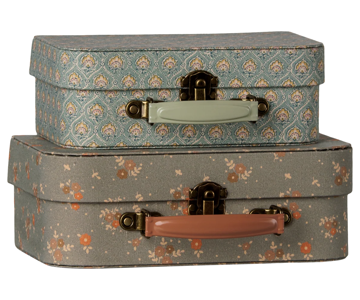 Maileg Michette 2-piece suitcase set with colorful vintage-style luggage for travel or organization, featuring decorative patterns.
