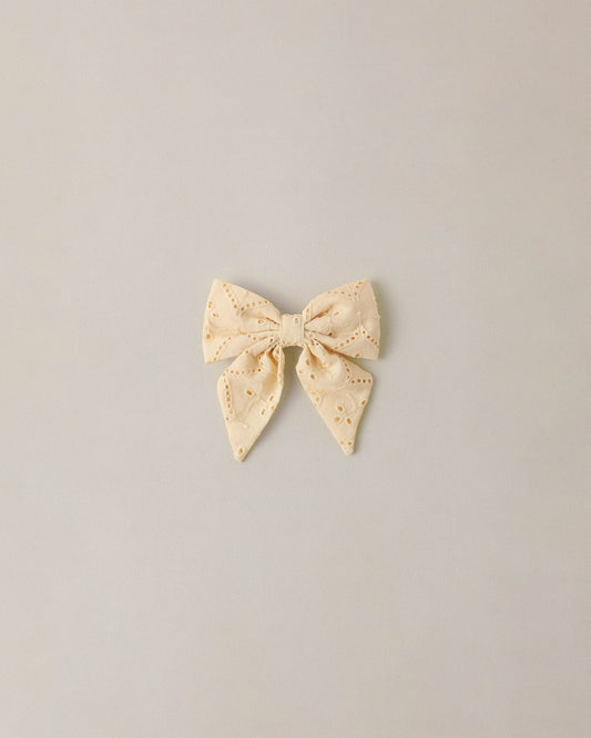 Lemon Norah Bow