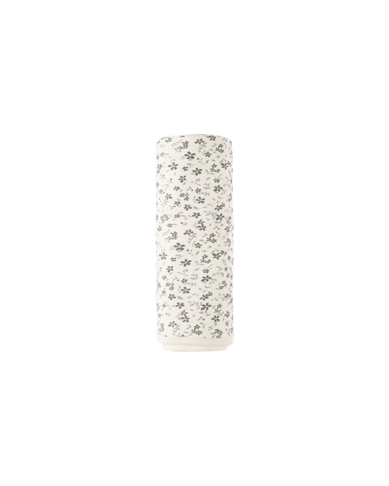 Quincy Mae - Blue Floral Swaddle