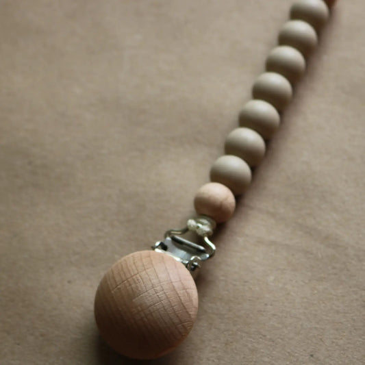 Land of Petite - Pacifier Clip- Oatmeal