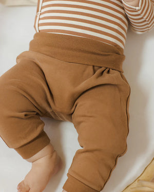 Quincy Mae - Cinnamon & Natural Baby Pant Set