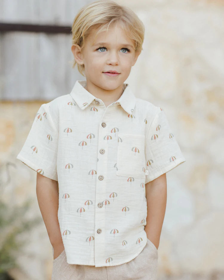 Rylee & Cru - Collared Short Sleeve Shirt  || Umbrellas