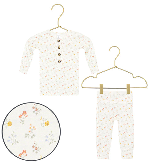 Lou Lou & Co Willow top and bottoms set featuring a soft, bubble fabric design, perfect for comfortable casual wear.